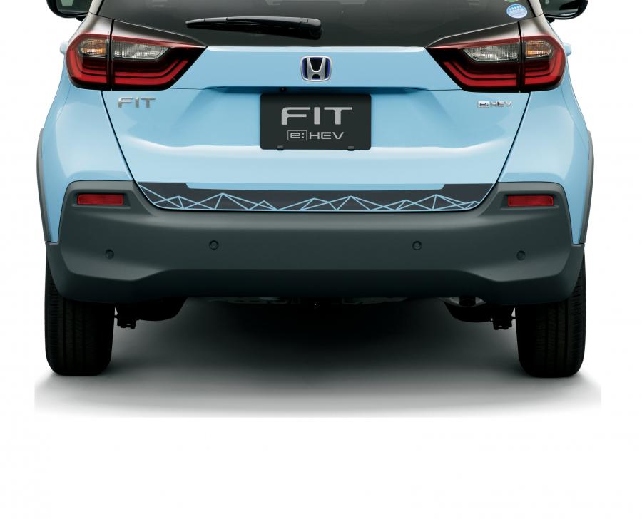 Детали экстерьера Honda Fit e:HEV Crosstar by Modulo 2020 года  (JP) (фото 3 из 7)